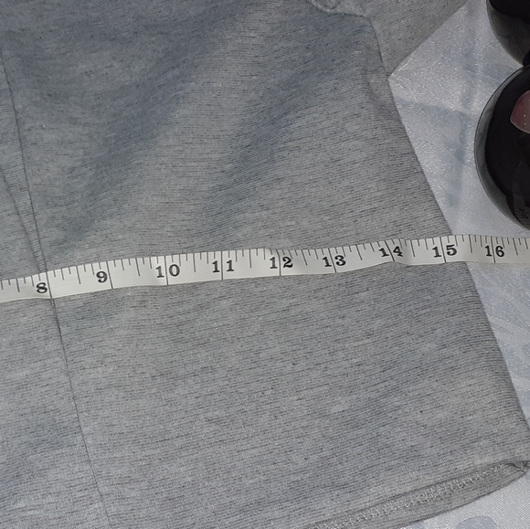 Boohoo Gray Bolero - Picture 5 of 6